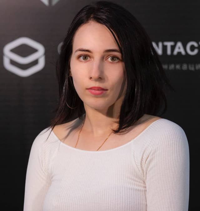 Леона Дружинина