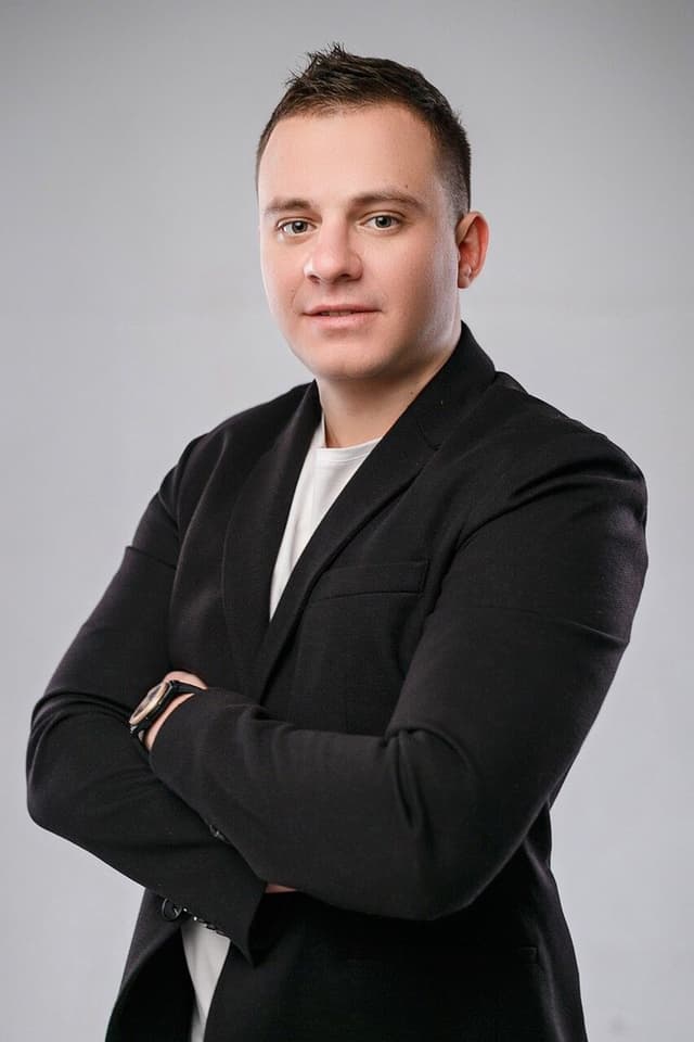 Никита Пяткова