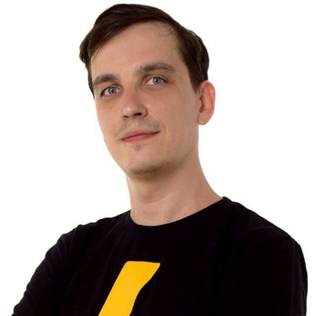 Максим Дубков